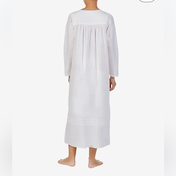 Eileen West White Long Sleeve Nightgown - Picture 3 of 16
